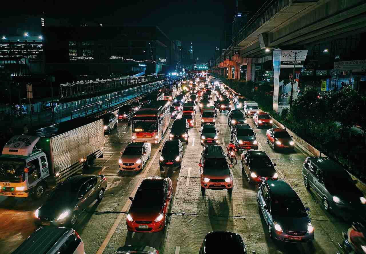 picture about iot in transportation and traffic